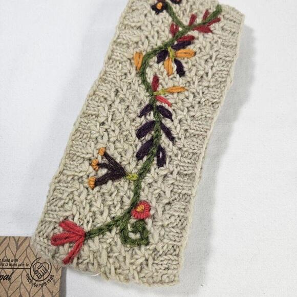 Lost Horizons Handcrafted Knit Wool Fleece Lined Oat Natural Floral Headband - Picture 4 of 8